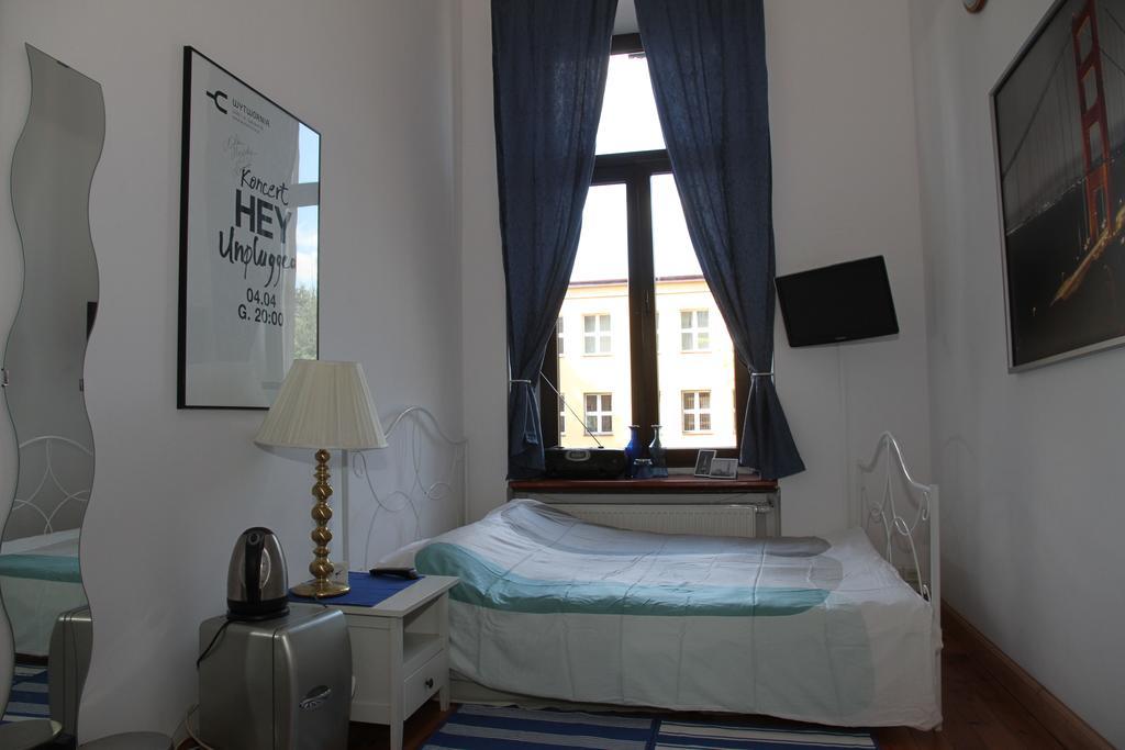 Pokoje Goscinne P.O.W. 17 Lodz  Room photo